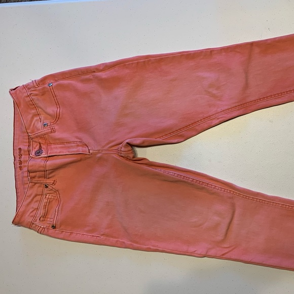 Maurices pink comfy jeans - Picture 2 of 4